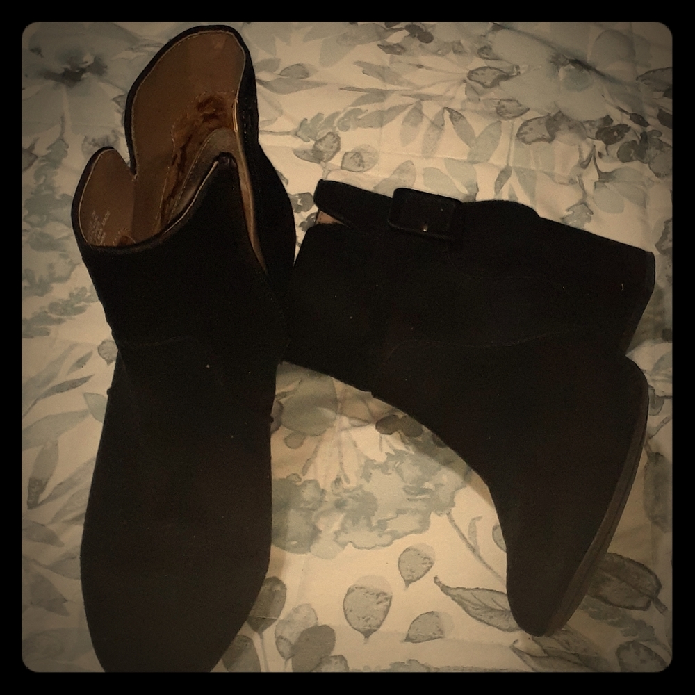 Black boots